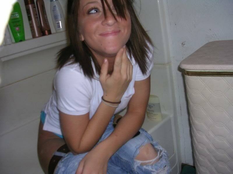 Amatuer Girls Caught Peeing (part 27) #7fsXaovf