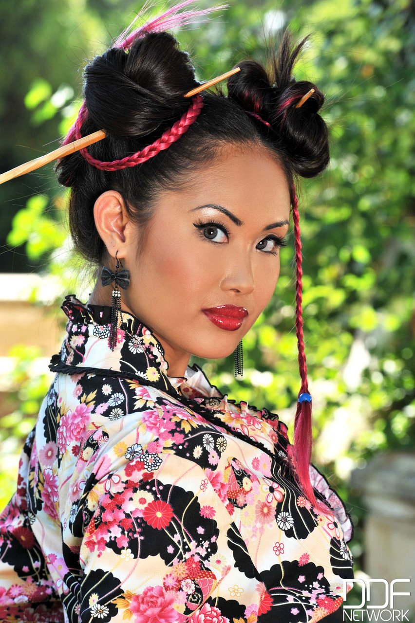 References 2 #J3E7Fy7d