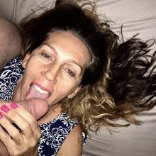 Michelle is a MILF that loves to show off and likes to suck dick. #NAW9ggFg