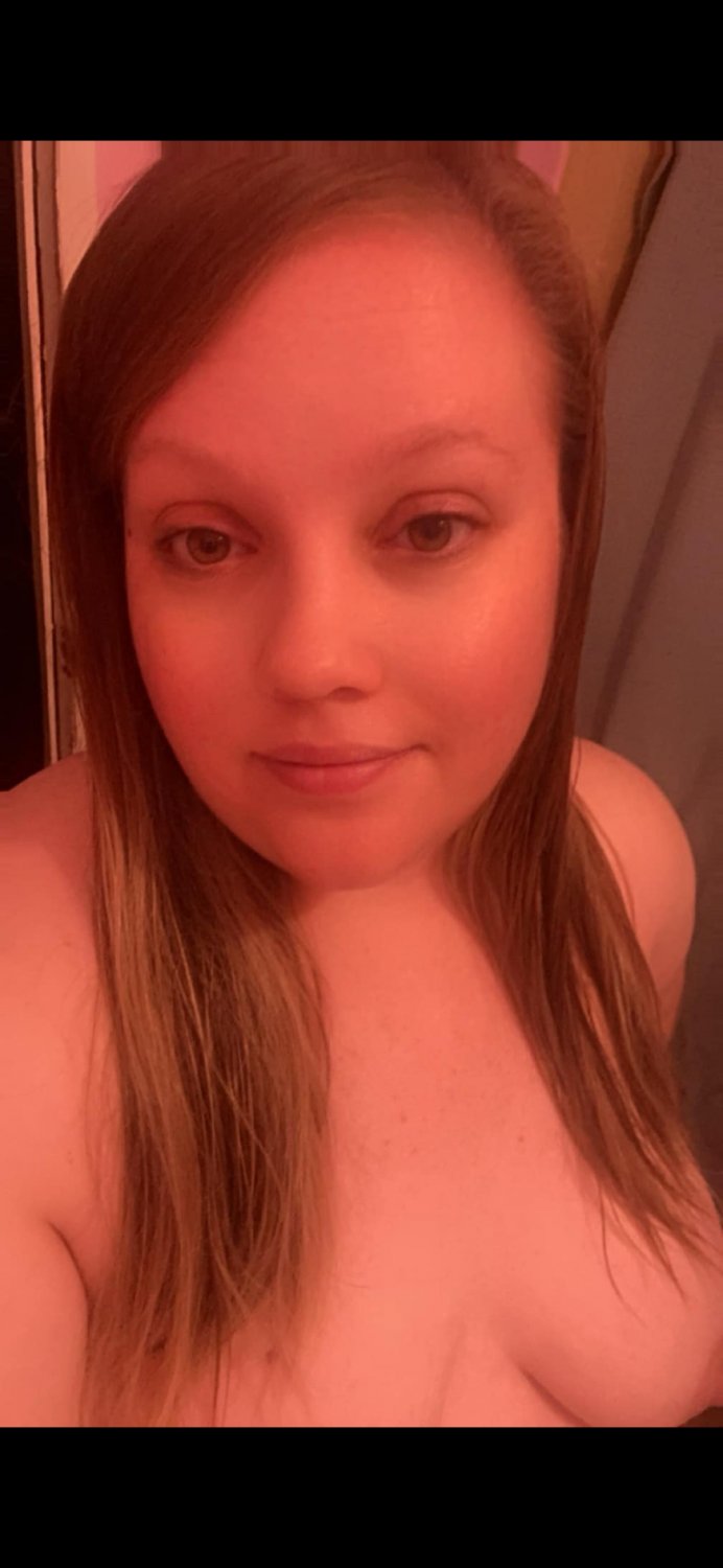 Lisa's Sexy Selfies Kik crash2991 to submit your sluts #TV43ZJnv