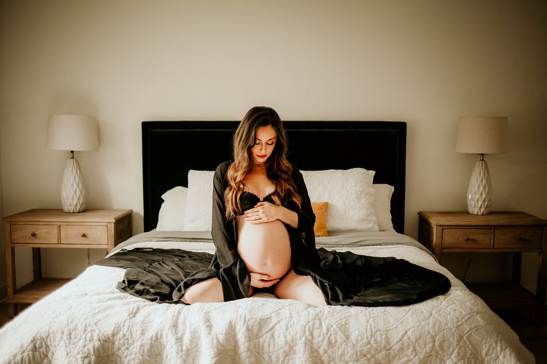 Rachel maternity boudoir #NpImLabg